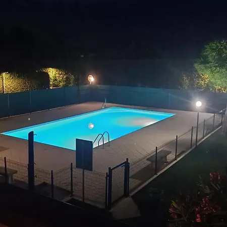 Pool דירה